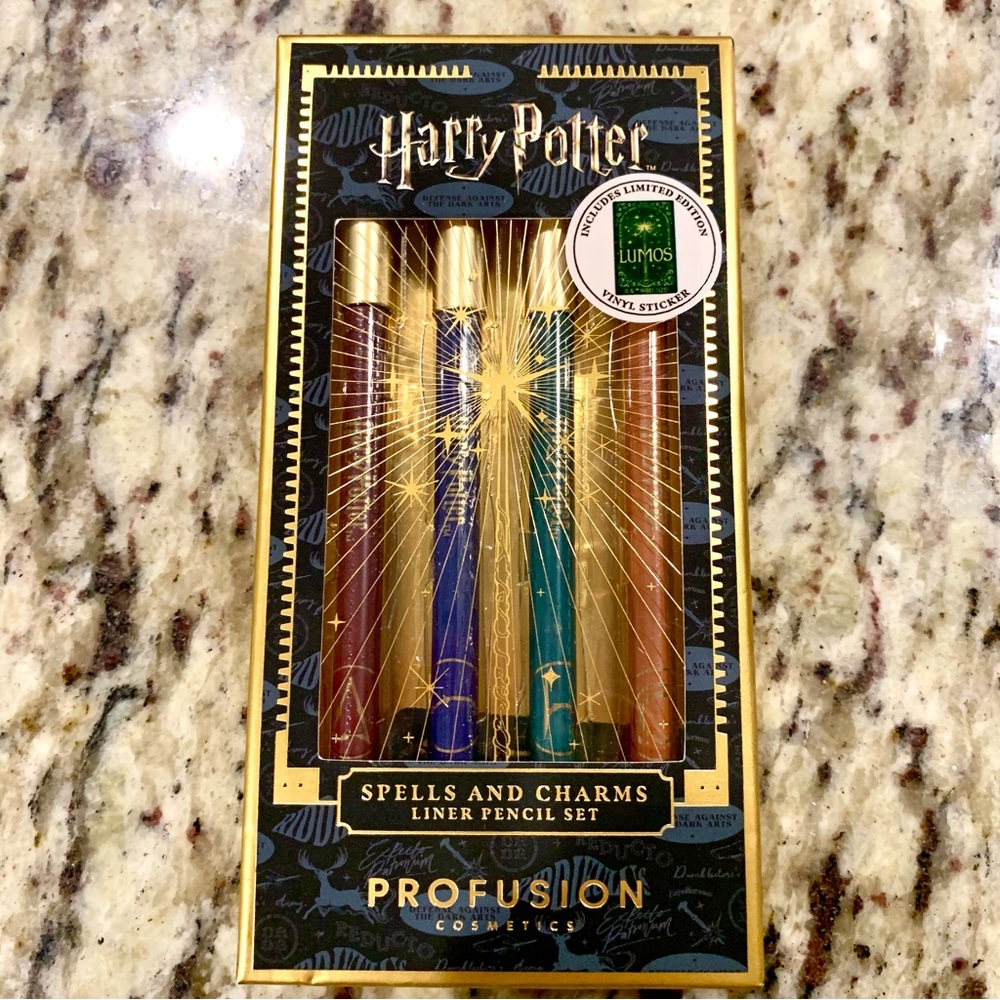 Warner Bros. Harry Potter Liner Pencil Set - Red, Blue, Green, Gold